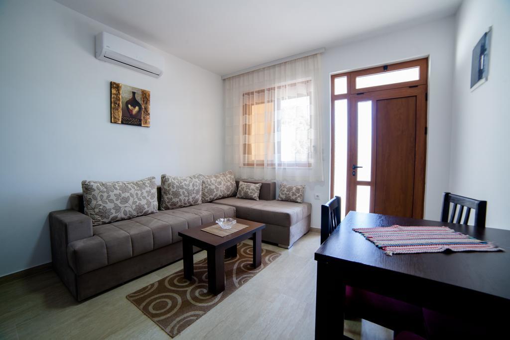 Kollari Apartments Ulcinj Exteriör bild